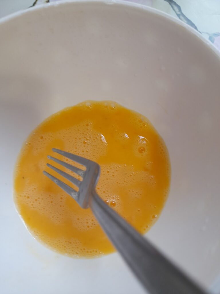 Гренки с яйцом