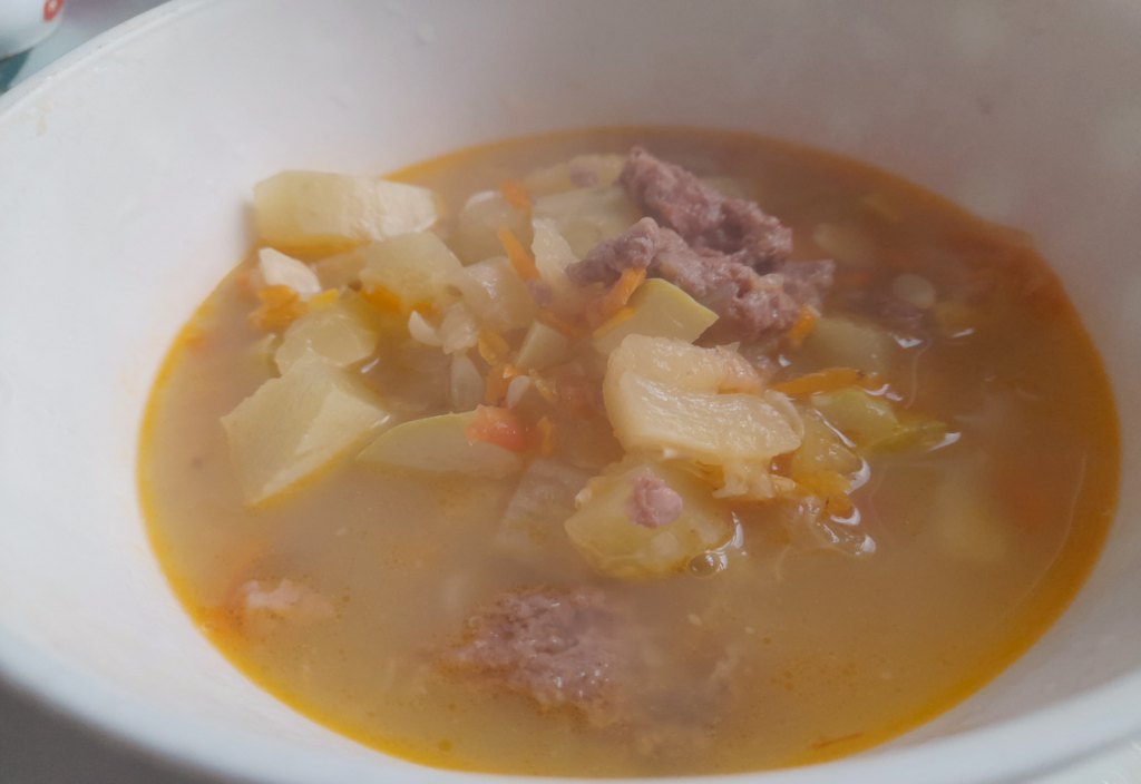 Тушеные кабачки с мясом