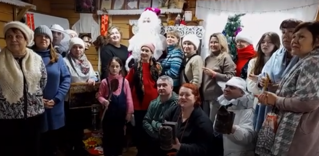 Пукон Корка - изба для посиделок в деревне Малая Венья